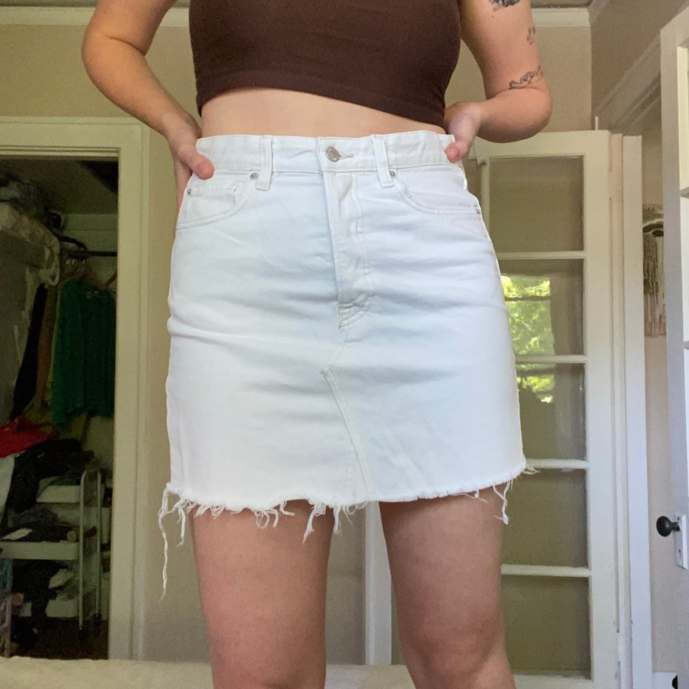 H&M white jean skirt
